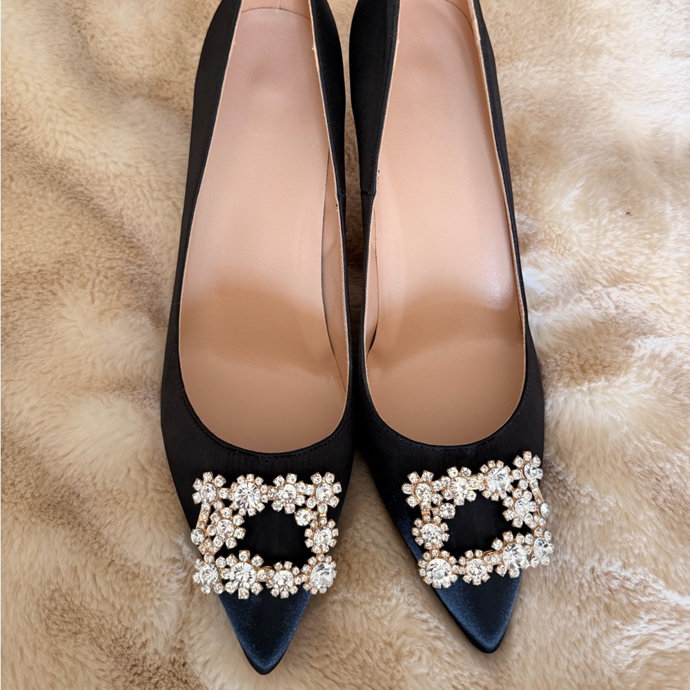 Elegant Black Satin Women's Shoes with Embellished Detail